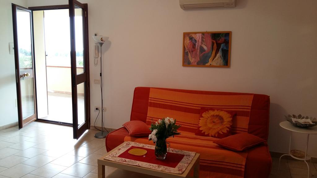 I Papaveri Apartments San Vincenzo Habitación foto