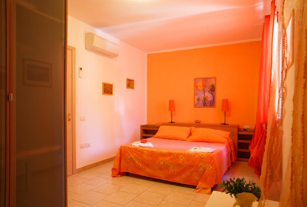 I Papaveri Apartments San Vincenzo Habitación foto